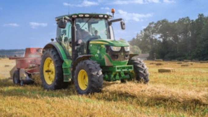 El autoguiado agrícola sin cuotas de una empresa zamorana llega a explotaciones de Cáceres y Badajoz